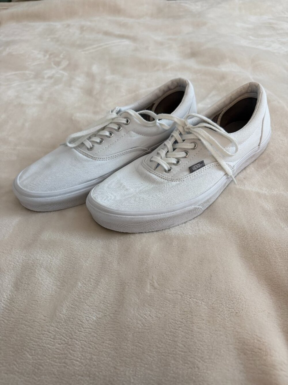 Vans Authentic Mens 13 White Canvas Low Top Skate Shoes Sneakers